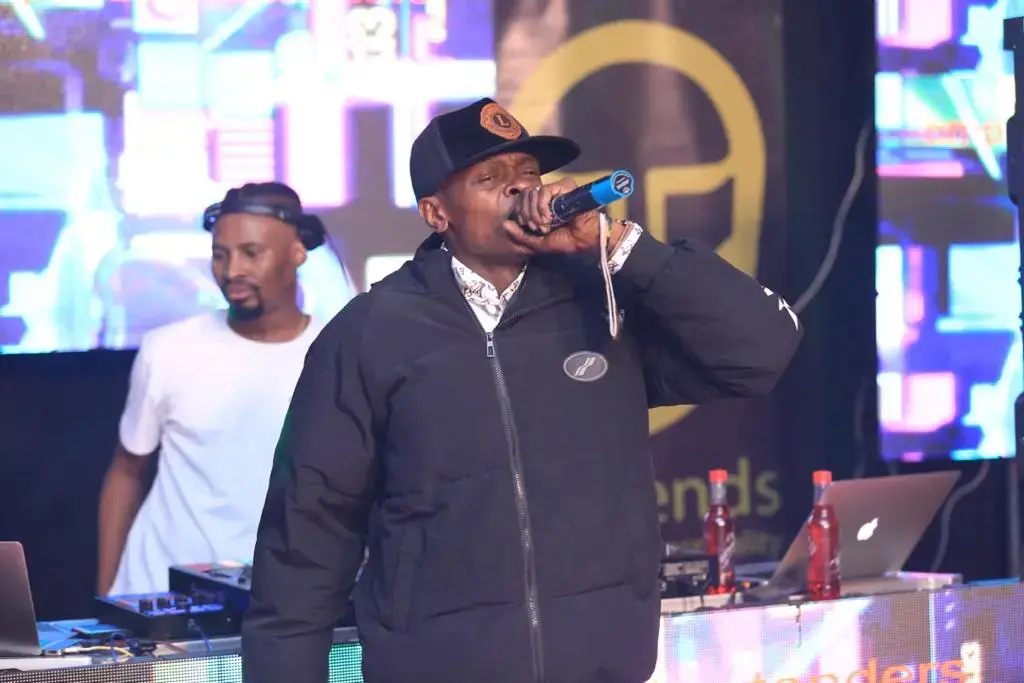 Jose Chameleone start singing in 1998.