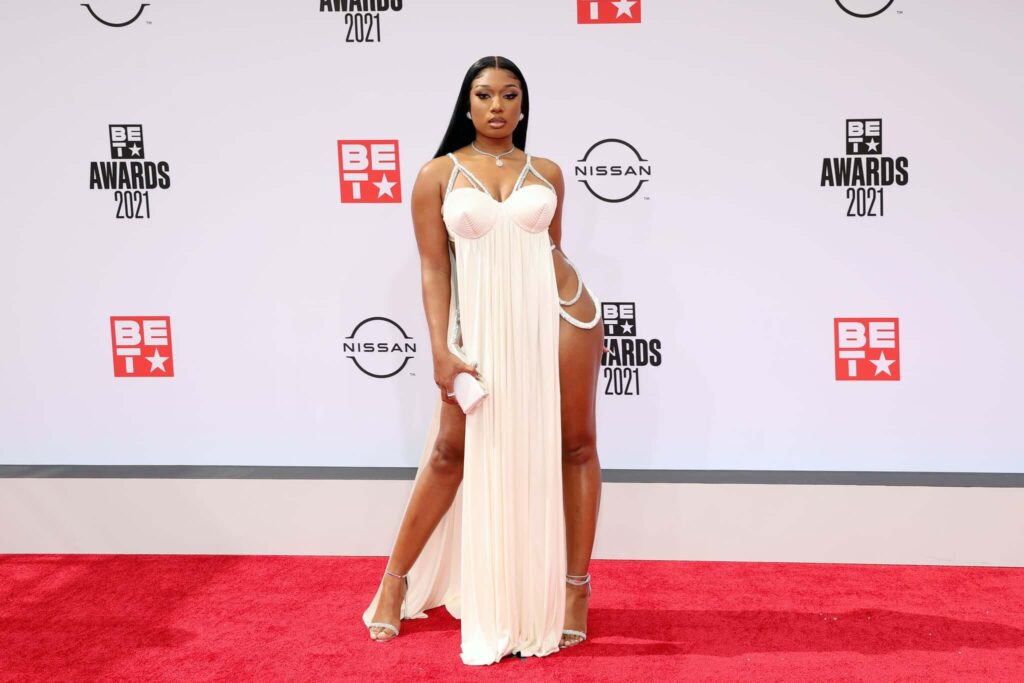 megan-thee-stallion-dress-at-bet-awards-2021 (1)