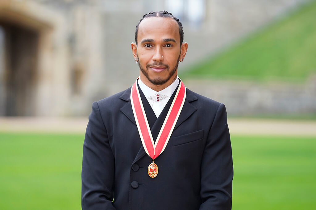 lifestyleug.com__Lewis Hamilton First Active F1 Driver to Be Knighted (1)