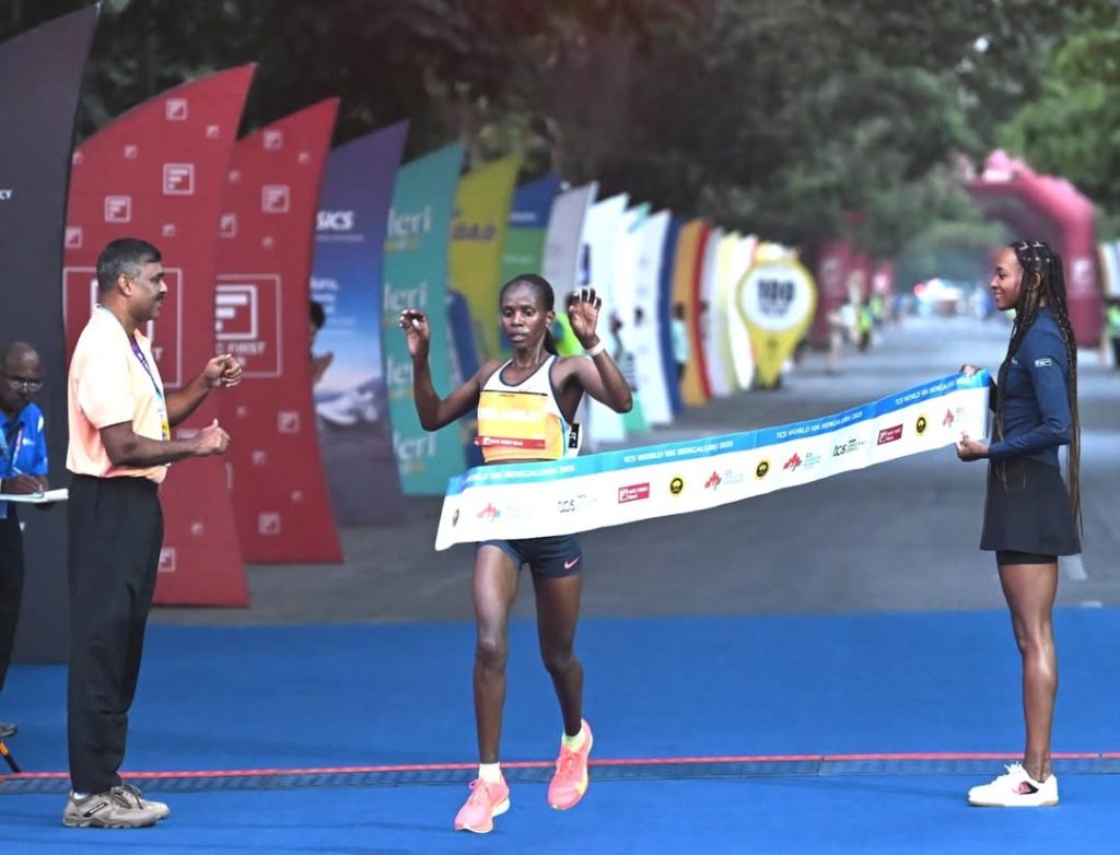 Chelangat dominates women’s race