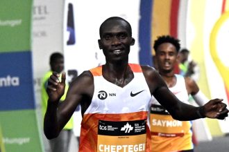 Cheptegei holds off late challenge as Uganda shines in Bengaluru
