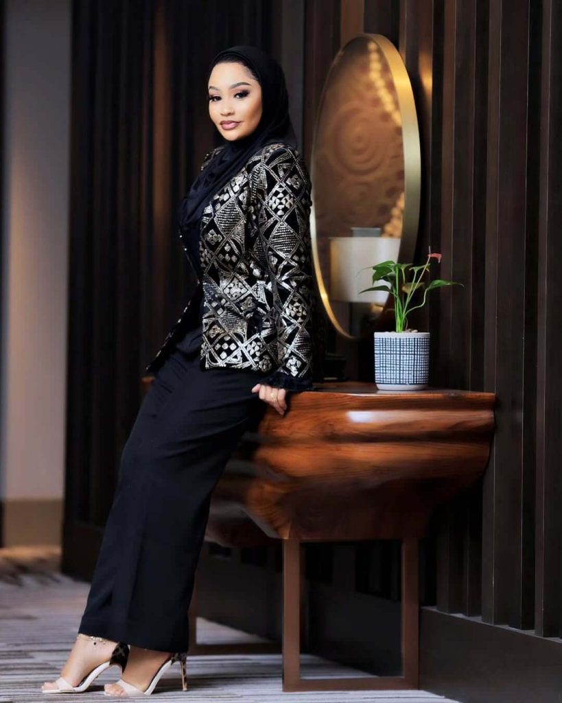 Zari Hassan just served a look that’s equal parts grace and grit — and it’s everything we want in our wardrobes this season.